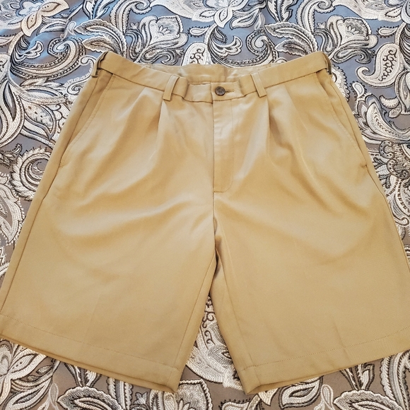 Haggar Cool 8 Pro Khaki Shorts Size 34 